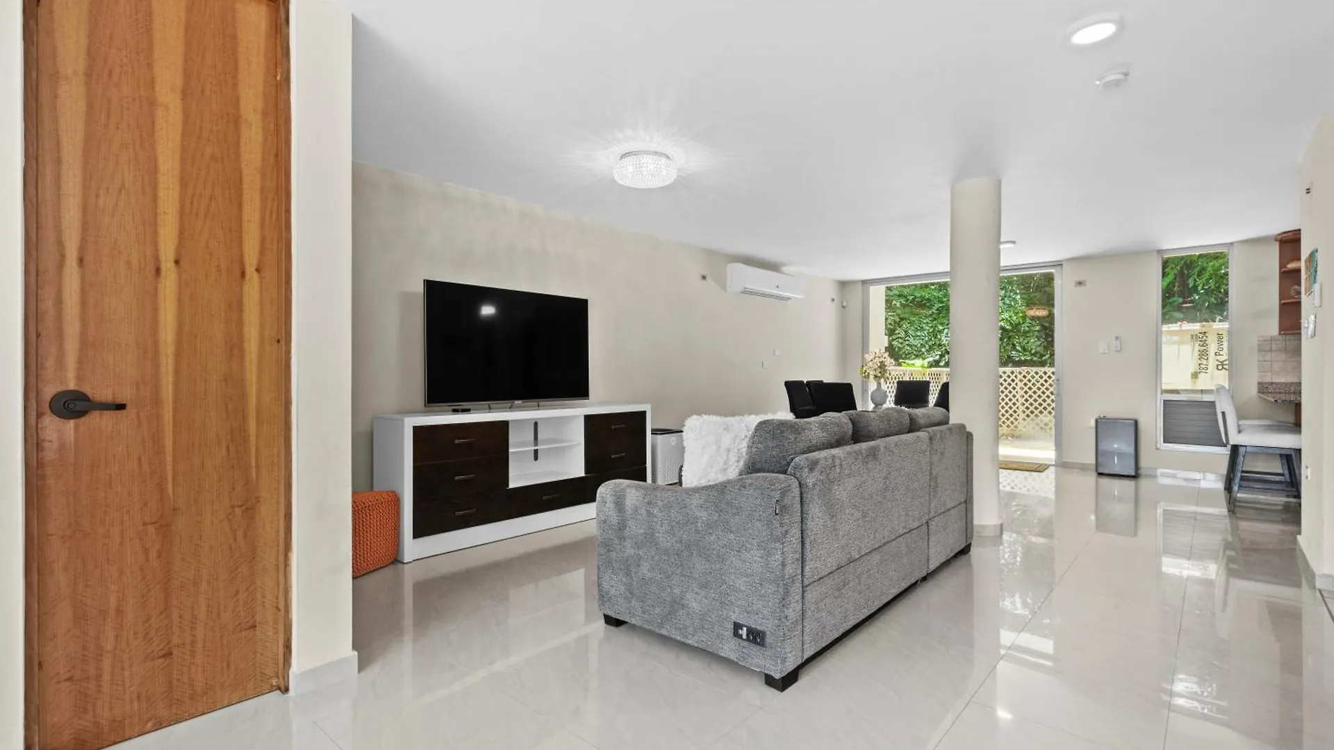 Villa At Palmas With Jacuzzi, Rooftop, Generator 24-7 Humacao